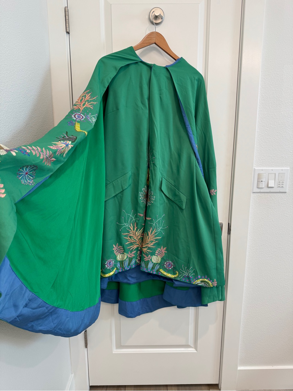 La Fuori Embroidered Cape Midi Dress In Green Size 3x New W Tags $650 Retail